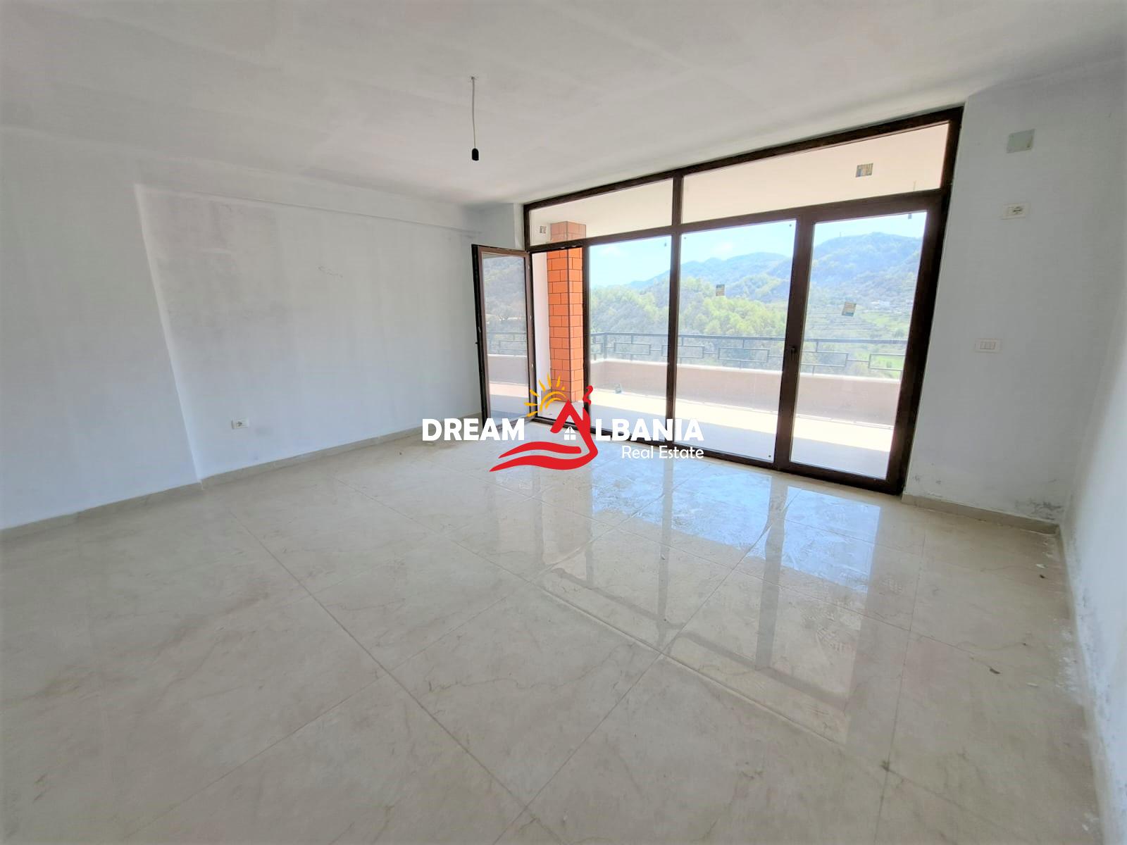 2 apartamente Dubleks ne shitje ne zonen e Kopeshtit Botanik prane xhamise ne Tirane (ID 4131272)