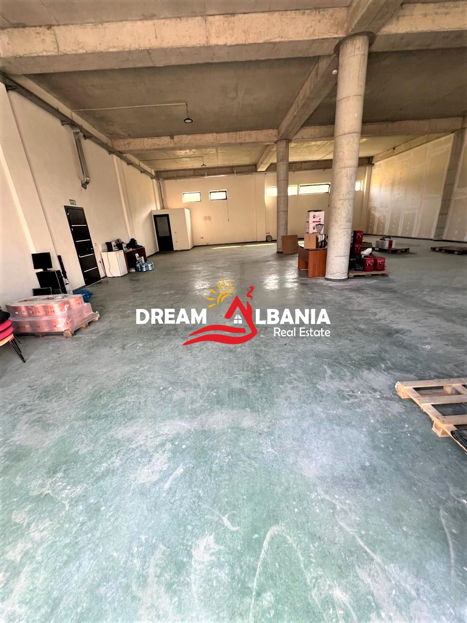 Magazine ne zonen e Kombinatit prane Primavera Casa ne Tirane (ID 4281239) 3