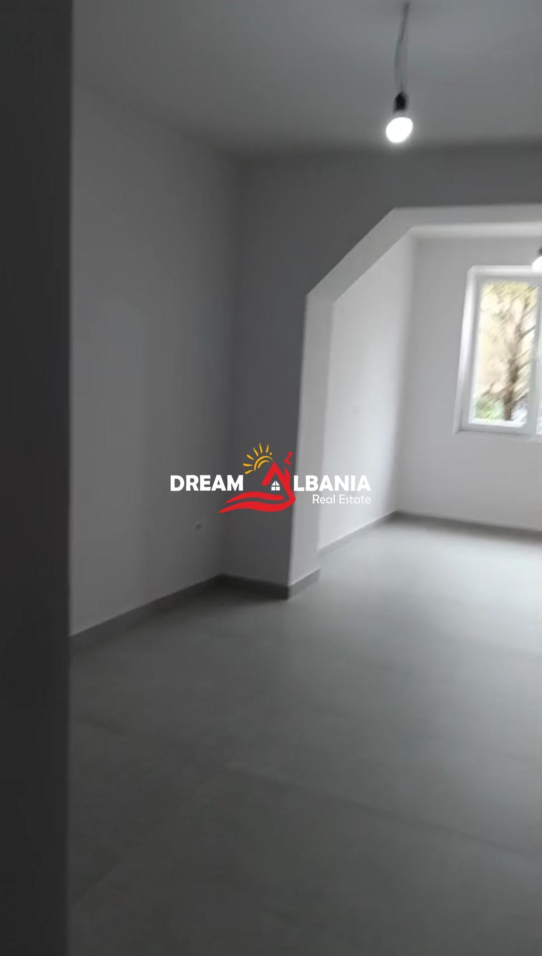 Jepet me qera ambient biznesi në zonen e Brrylit pranë Maternitetit të Ri (ID 42611554) 4