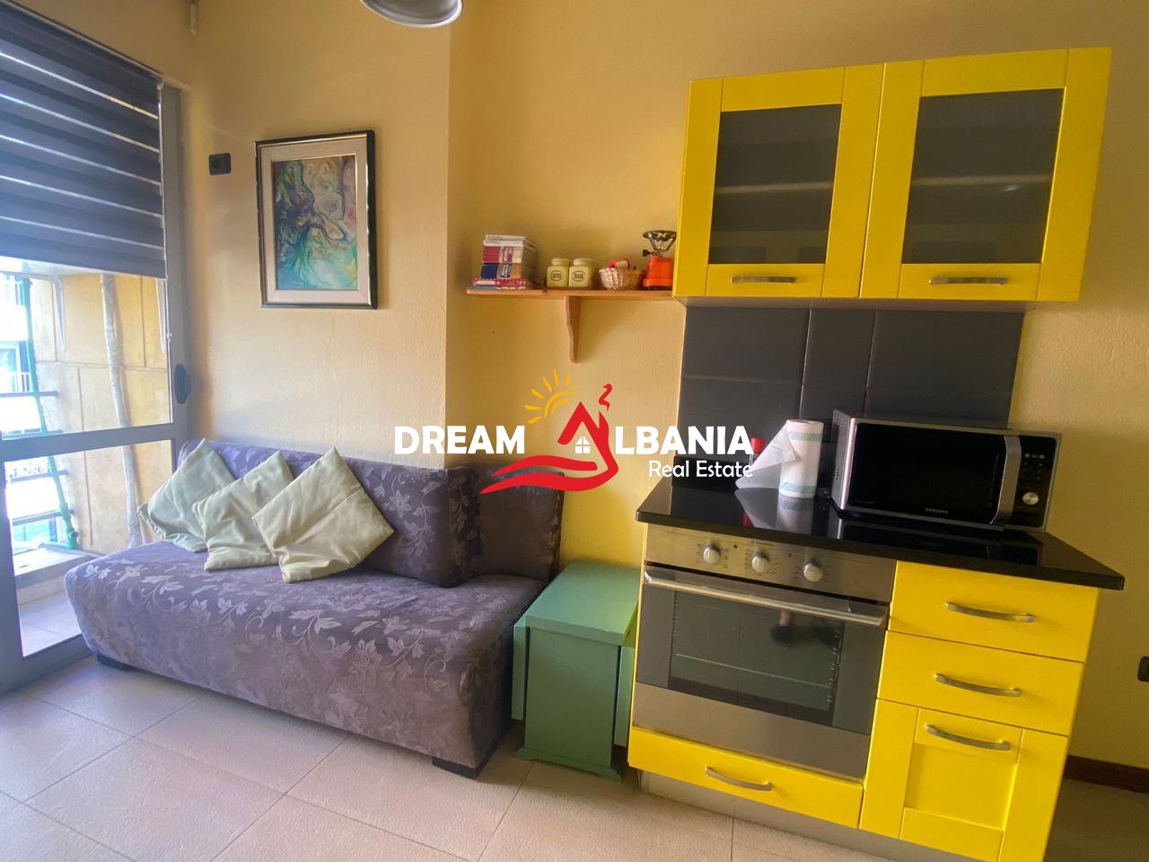 Apartament 2+1+2 WC + Kuzhine me Vete me Qera tek Pazari i Ri, Rruga Hoxha Tahsim ne Tirane (ID 42215252) 3