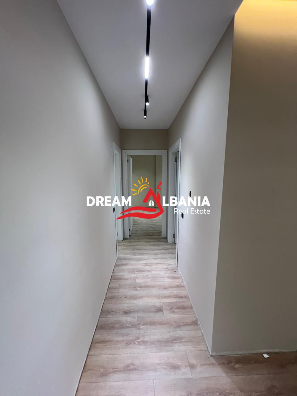 Shitet apartament 2+1+2wc ne rrugen e Elbasanit, prane Kompleksit Xibraku, Tirane ( ID 41211548) 3