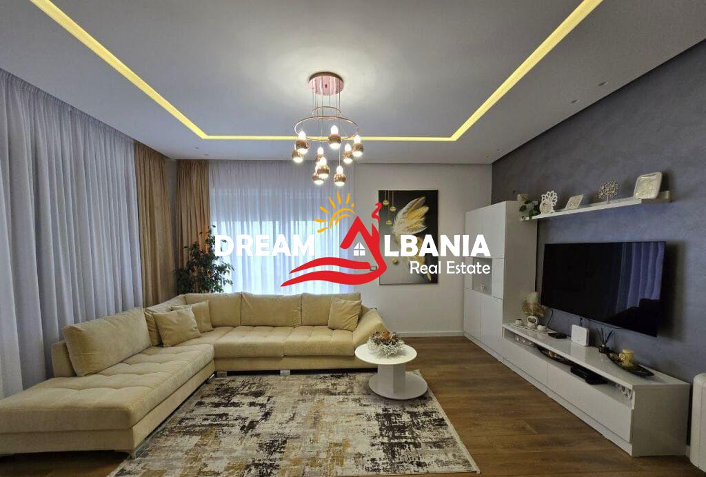 Apartament 2+1+2 WC ne shitje prane kopshtit botanik,Tirane (ID 41211779)