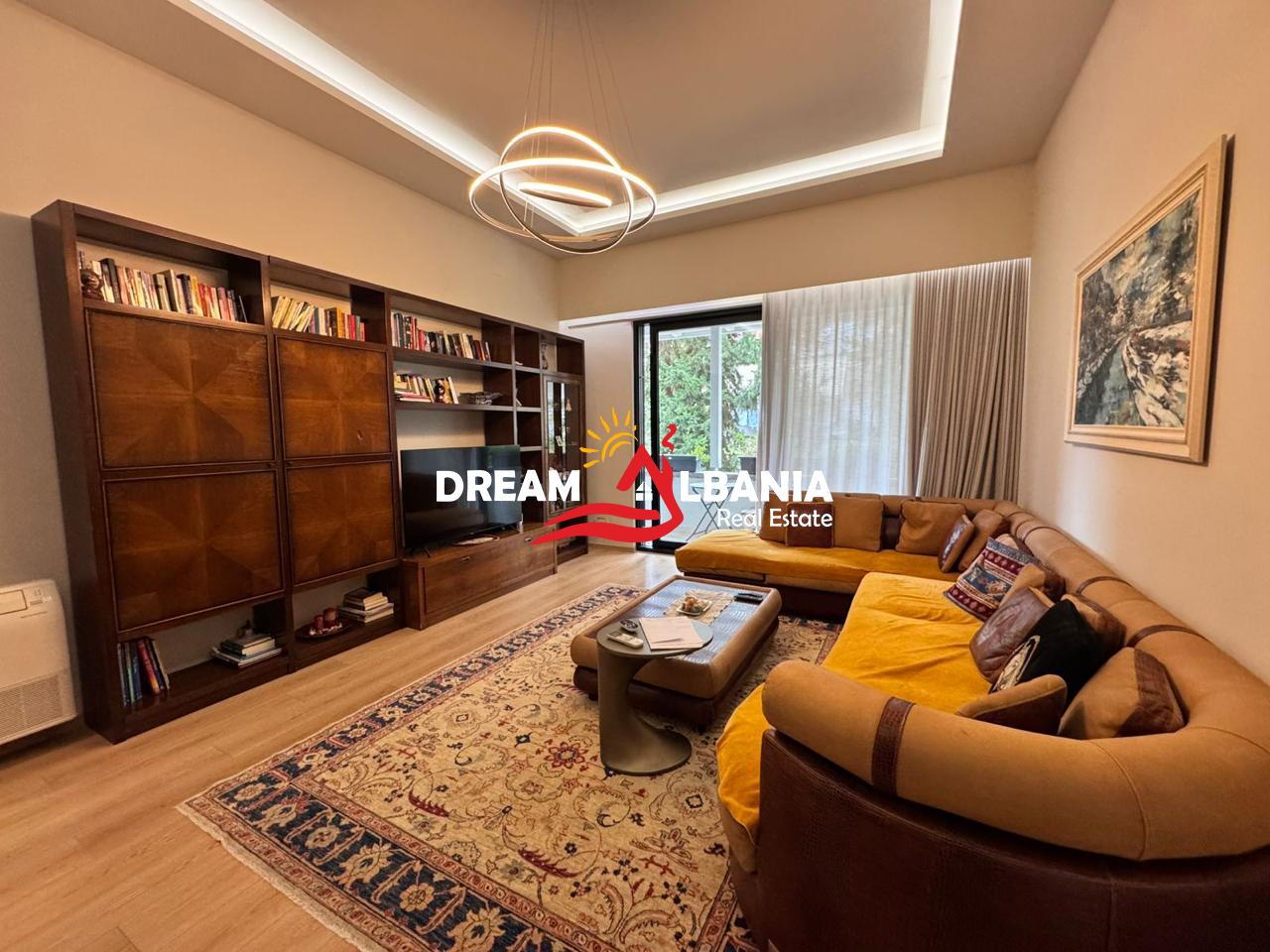 Apartament 3+1+2+2 Garazhe Ne Shitje Te Liqeni I Thate (ID 4131484)