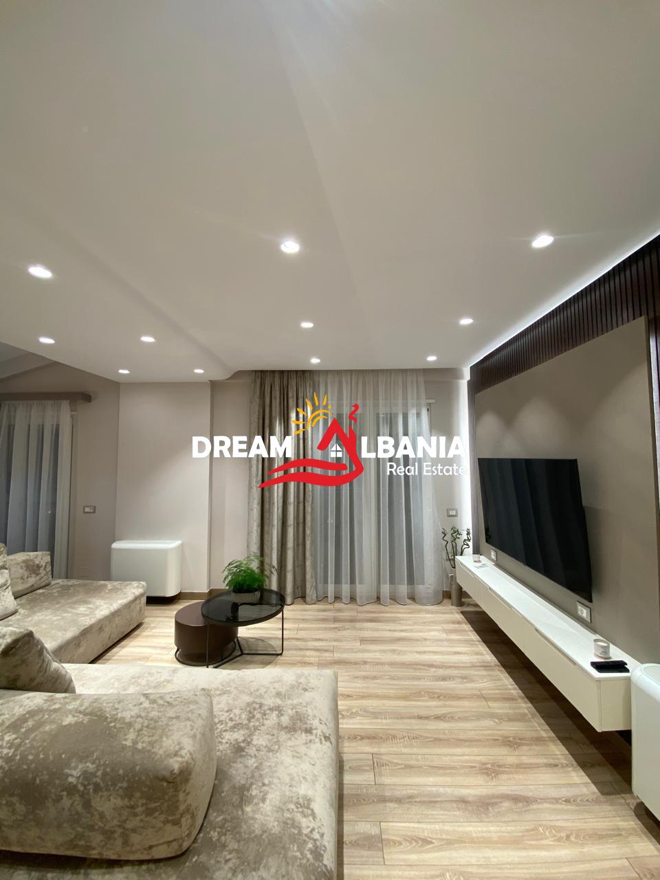 Shitet Apartament 3+1+2 luksoz tek Rezidenca Platea ne Fresk ID(4131508)