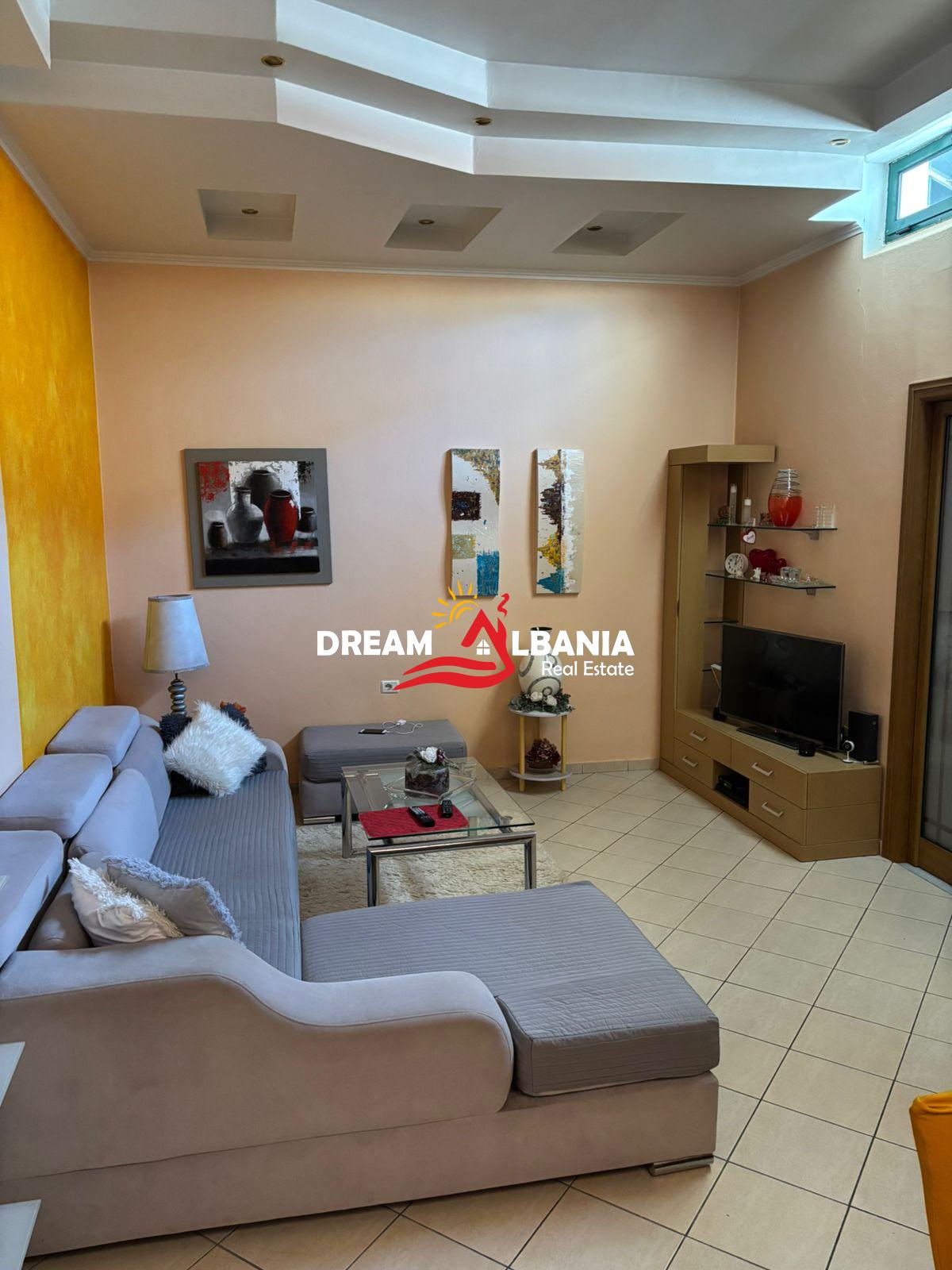 Jepet me Qera Vilë Duplex në Sauk (ID 4251455) f