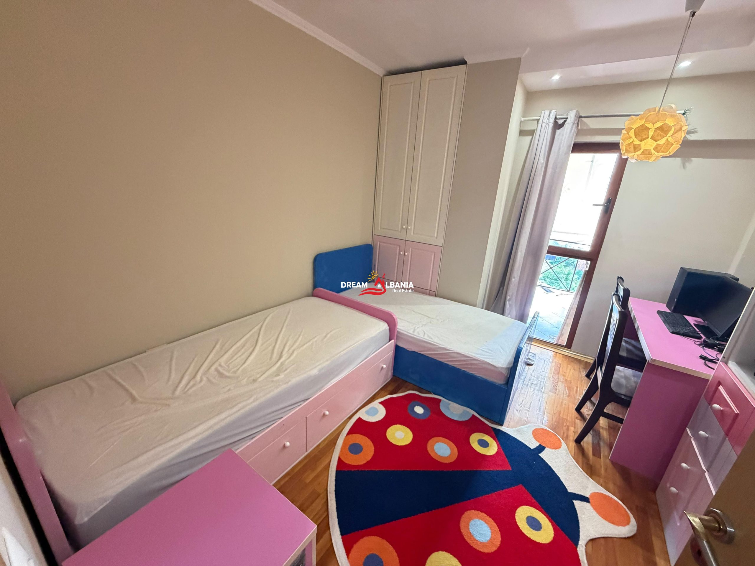 Jepet Apartament 2+1+2 me qera Tek Rruga e Barikadave, prane hotel Areela (ID 42215634) 4
