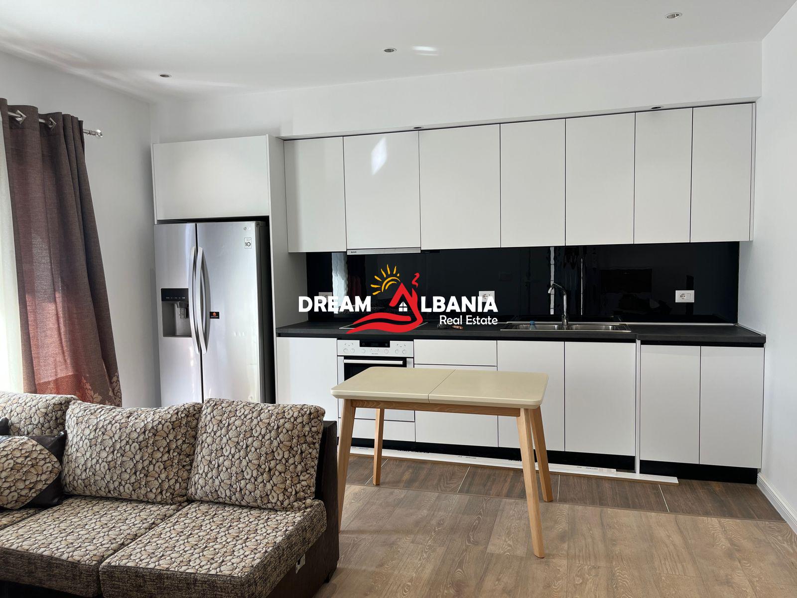 Jepet me qera Apartament 2+1 ne rrugen 5 Maji prane shkolles Tirana Jone (ID 4241086) f