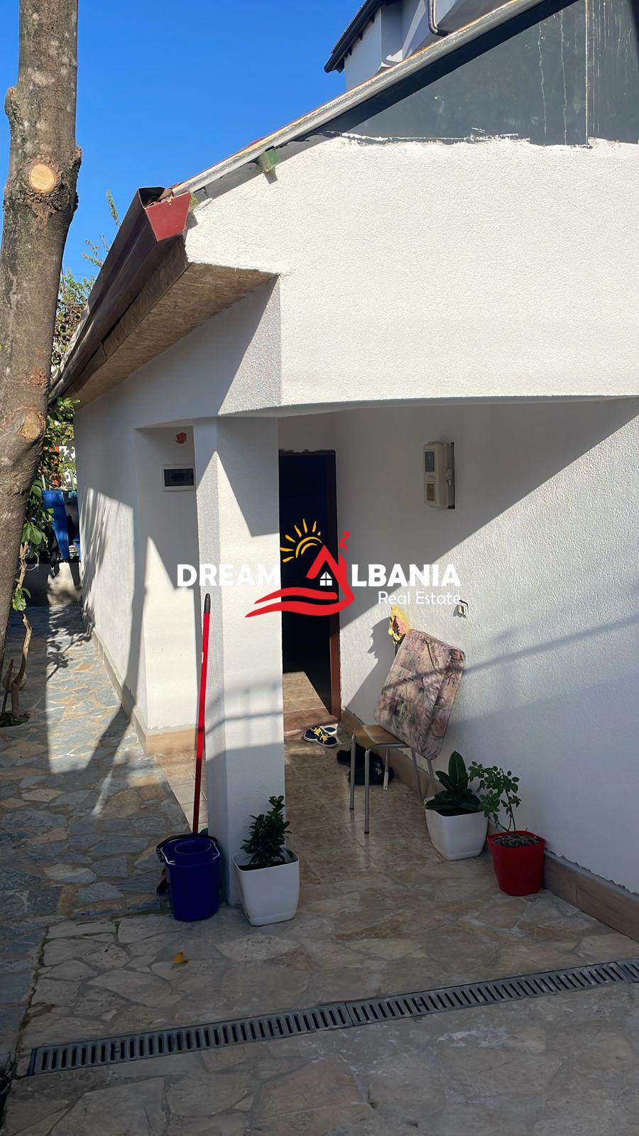 Shtepi private 1+1+Dyqan ne shitje prane Terminalit te Veriut, Tirane (ID 4141047)