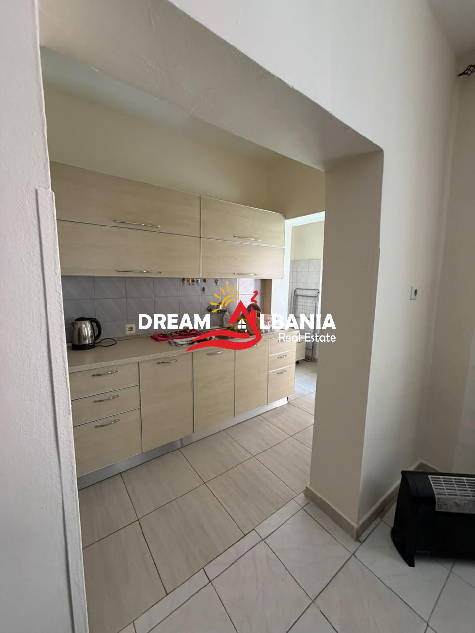 Apartament me qira 1+1 pranë Garden Building, Rruga Kavajes (4219513 ) f 4