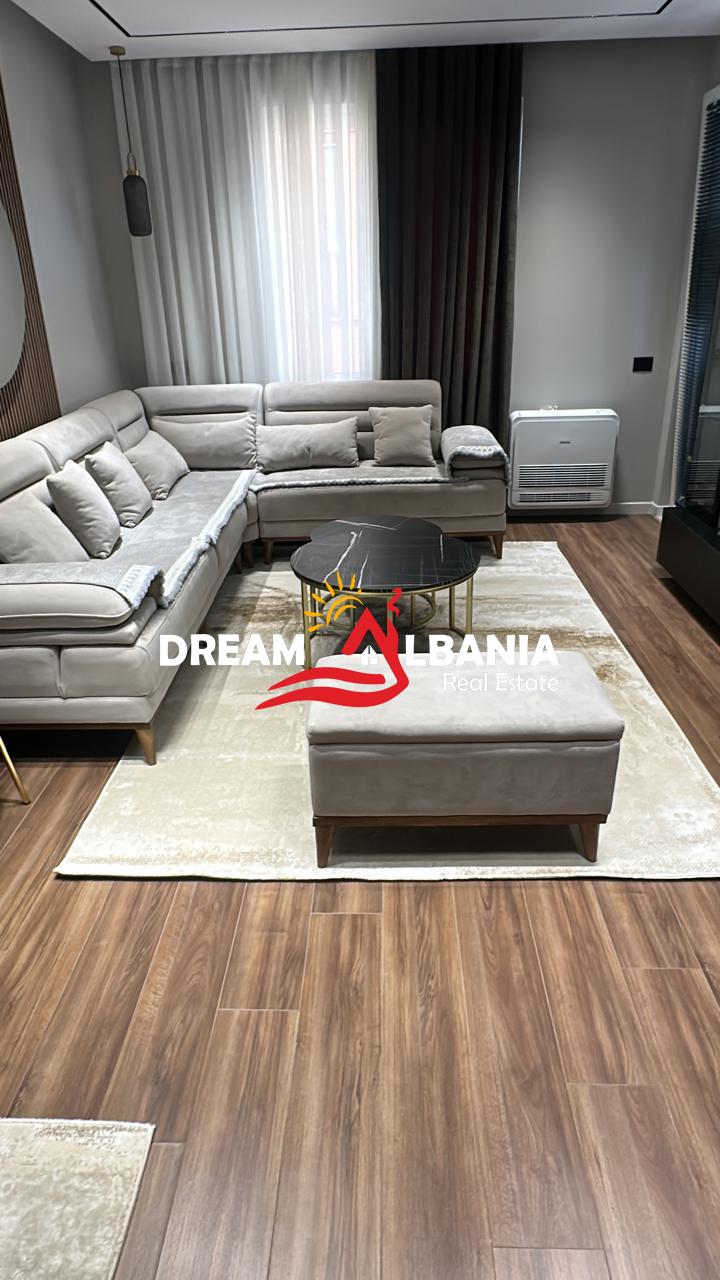 Apartament 3+1+2 me Ballkon+Post Parkimi ne shitje Ne Paskuqan,Tirane (ID 4131469)