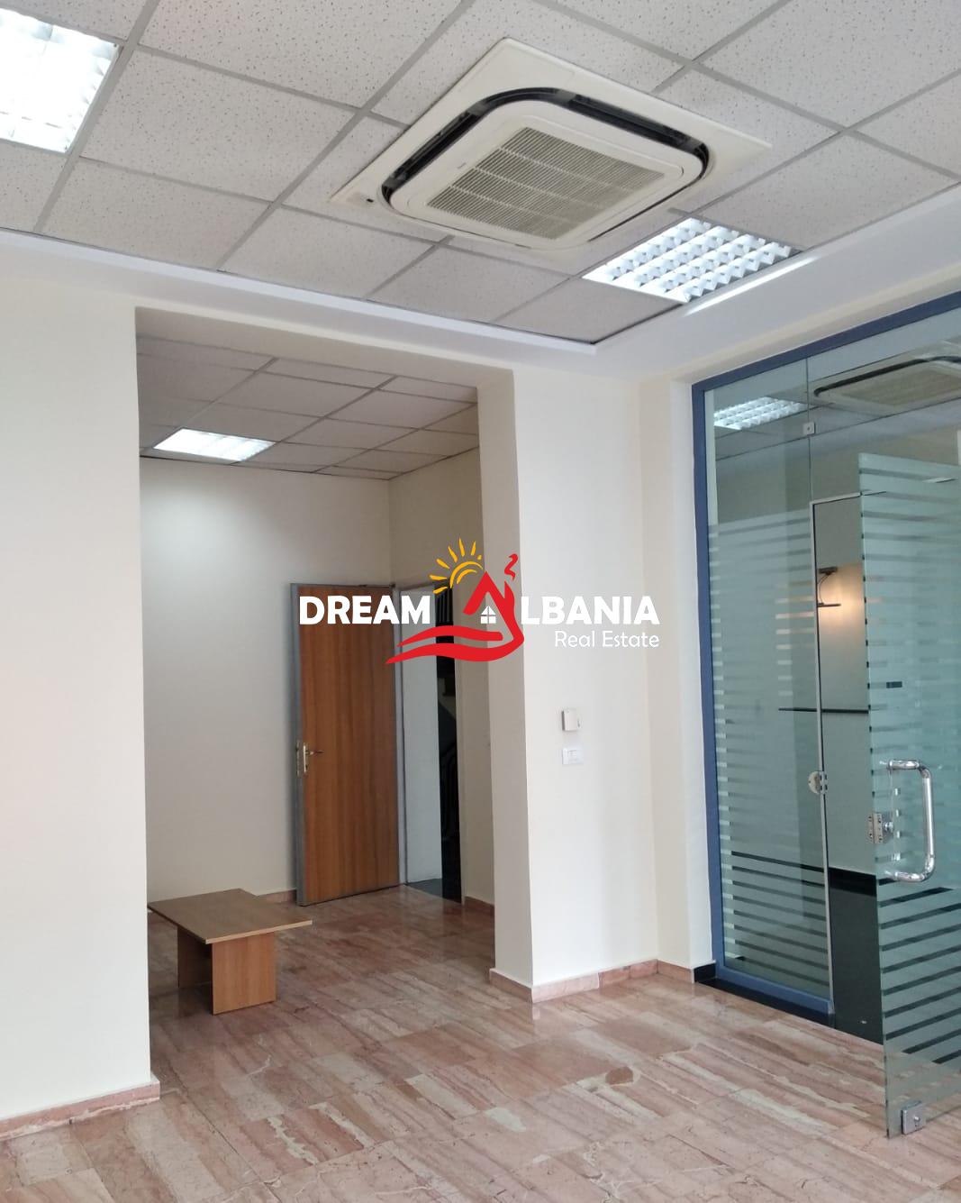 Ambjent biznesi per zyra me qera ne Rrugen e Durrsit, buze rruge (ID 42611334) 3
