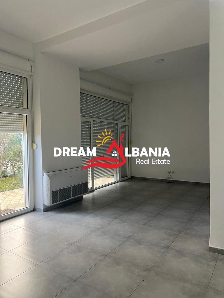 Vile Dupleks 4+1+2+pishine me qera te Residenza Kodra e Diellit (ID 4251302). 4
