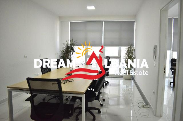 Zyre me qera tek Komuna Parisit, Kompleksi Kika 2 ne Tirane (ID 4261600)