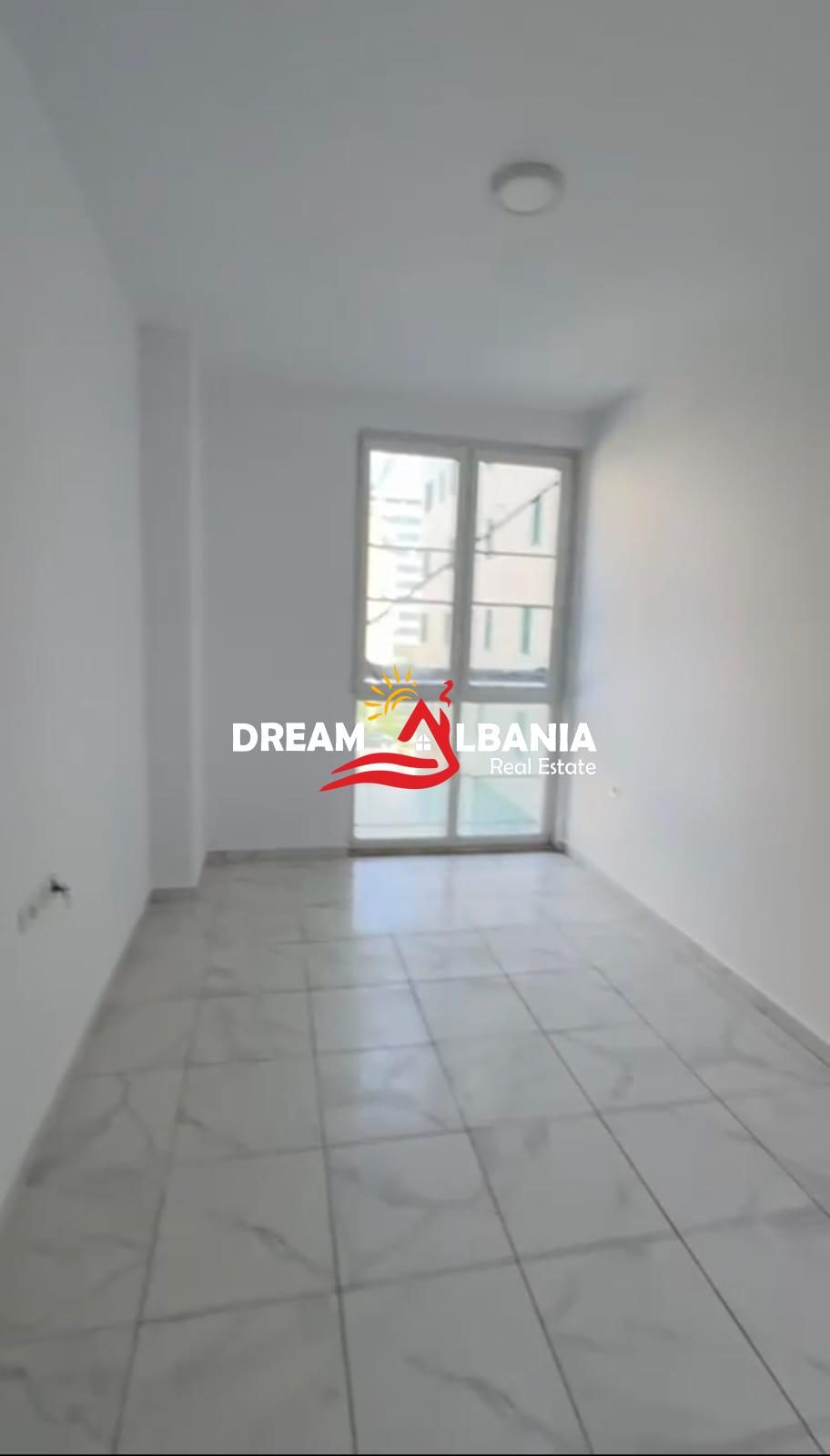 Jepet me qera Ambient Biznesi Rruga Kavajes, mbrapa Square 21 (ID 42611569 ) 2