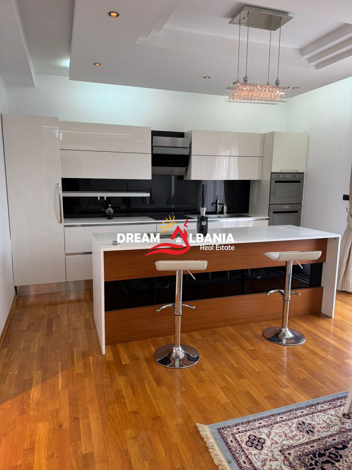 Super Apartament 2+1+2 me qera ne Bllok prane Credins Bank (ID 42214998). 3