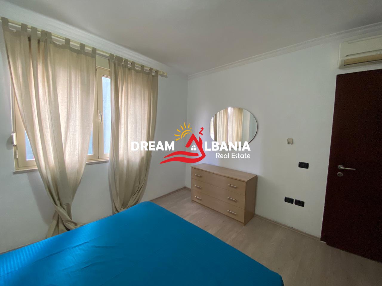 Apartamente 2+1 me qera ne rrugen e Bogdaneve prane Qendres ne Tirane (ID 4221928 )