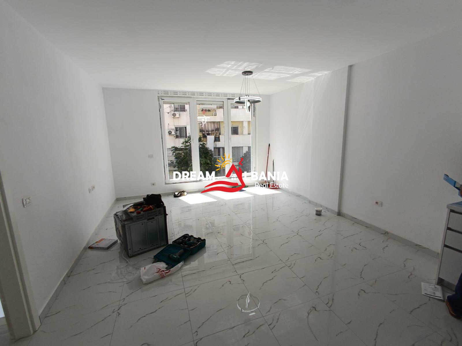 Apartment 1+1 me qera ne Rrugen Jordan Misja ne Tirane (ID 42111563) 2