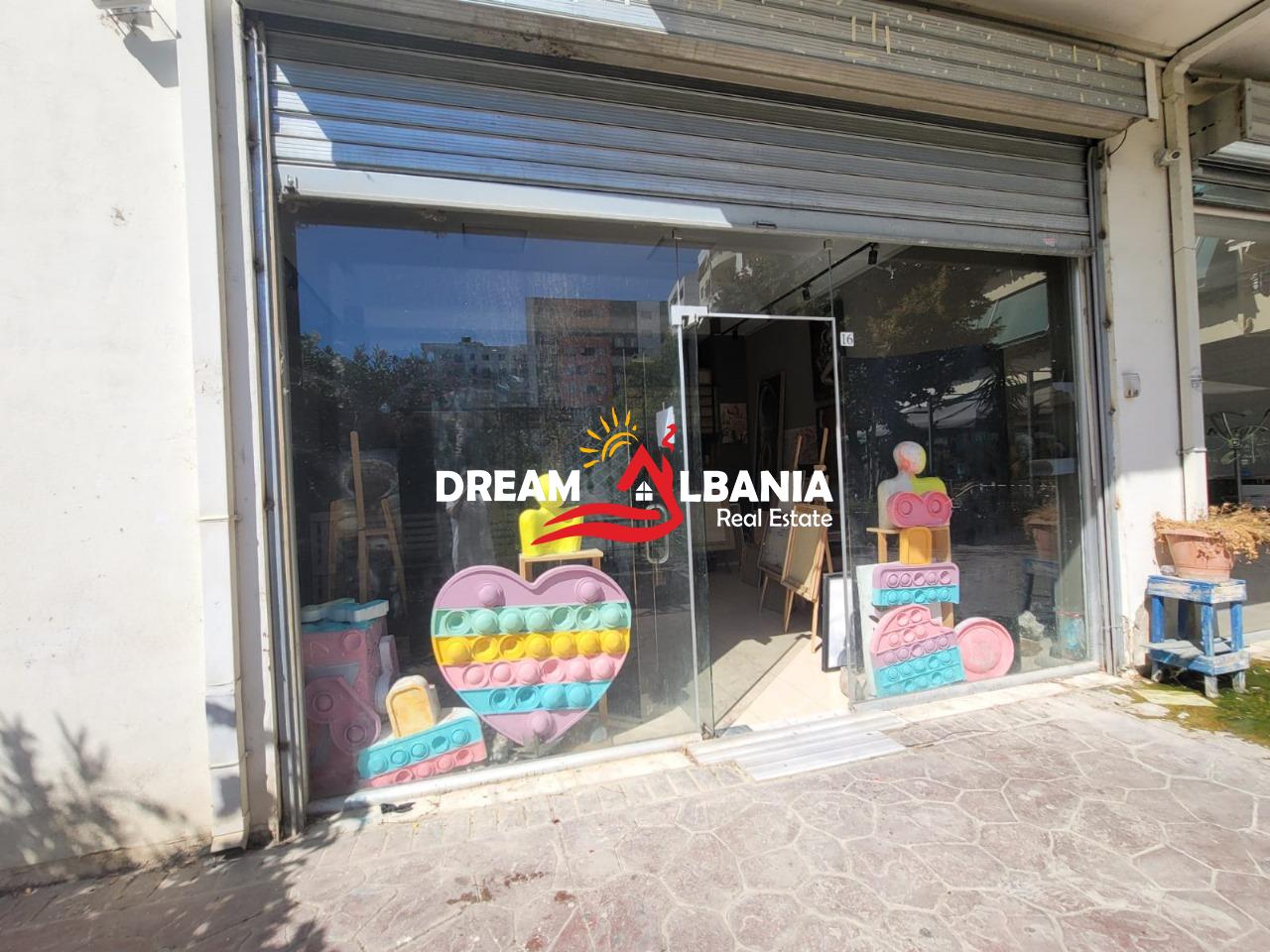 Dyqan ne shitje tek pallatet Cabej, Yzberisht (ID 4171484) 2