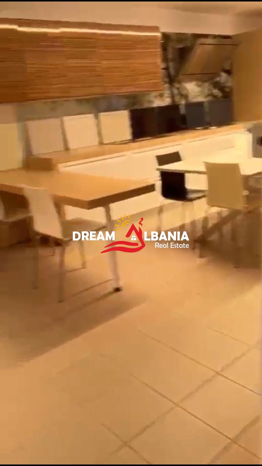 Ambient Komercial ne Shitje ne Bllok prane Librit Universitar ne Tirane (ID 4171525) 4