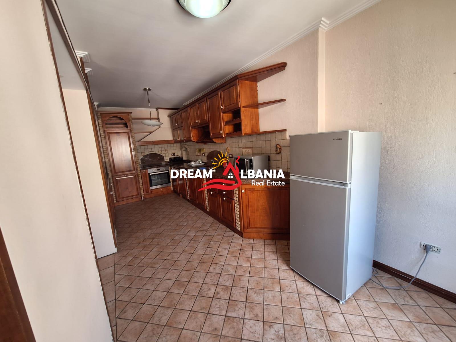 Jepet Apartament 3+1+2 me qera afer rrethrrotullimit te Komuna Parisit, Tirane (ID 4231500) 3