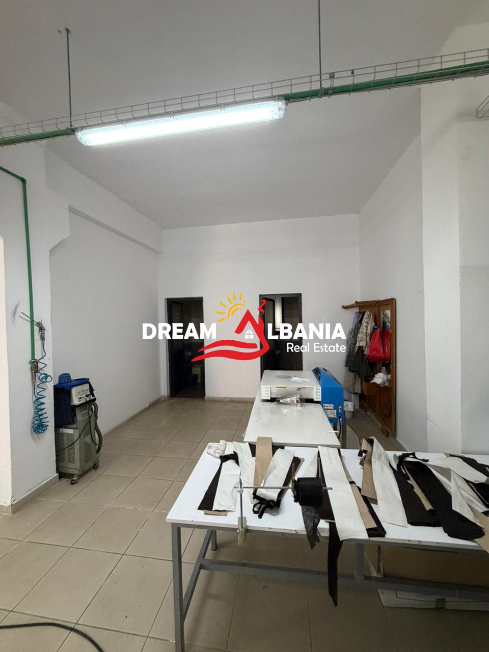 Godinë Biznesi me Qera tek Rruga Fabrika e Qelqit- tirane (4281306) f 2