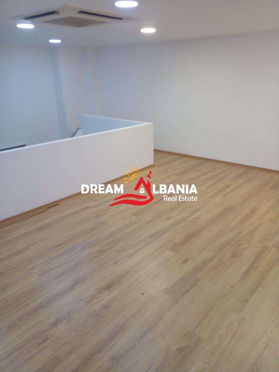 Ambient biznesi me qera prane Galerise ne Qender, Tirane ( ID 42611367) 3