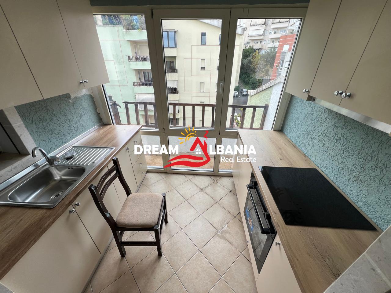 Apartament 2+1+2 WC+Verande me Qera tek Kopeshti Botanik, prane Xhamise ne Tirane (ID 42215072) 4