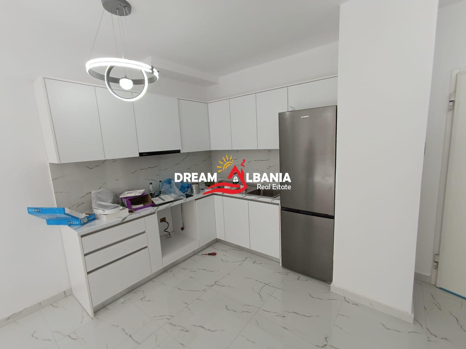 Apartment 1+1 me qera ne Rrugen Jordan Misja ne Tirane (ID 42111563)