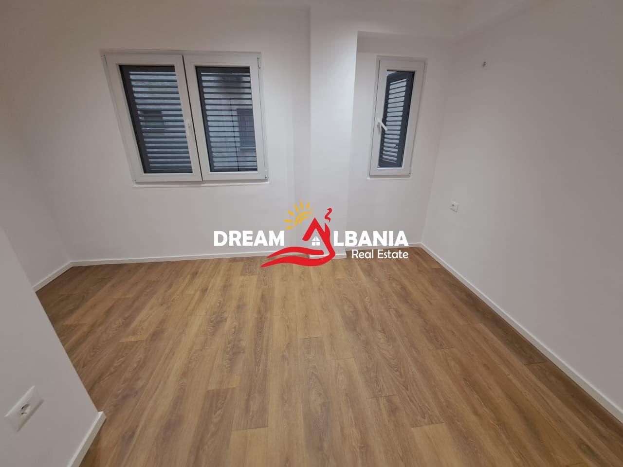 Shitet Apartament 1+1, 21 Dhjetori, Rruga Muhamet Gjollesha (ID 51110001) 3