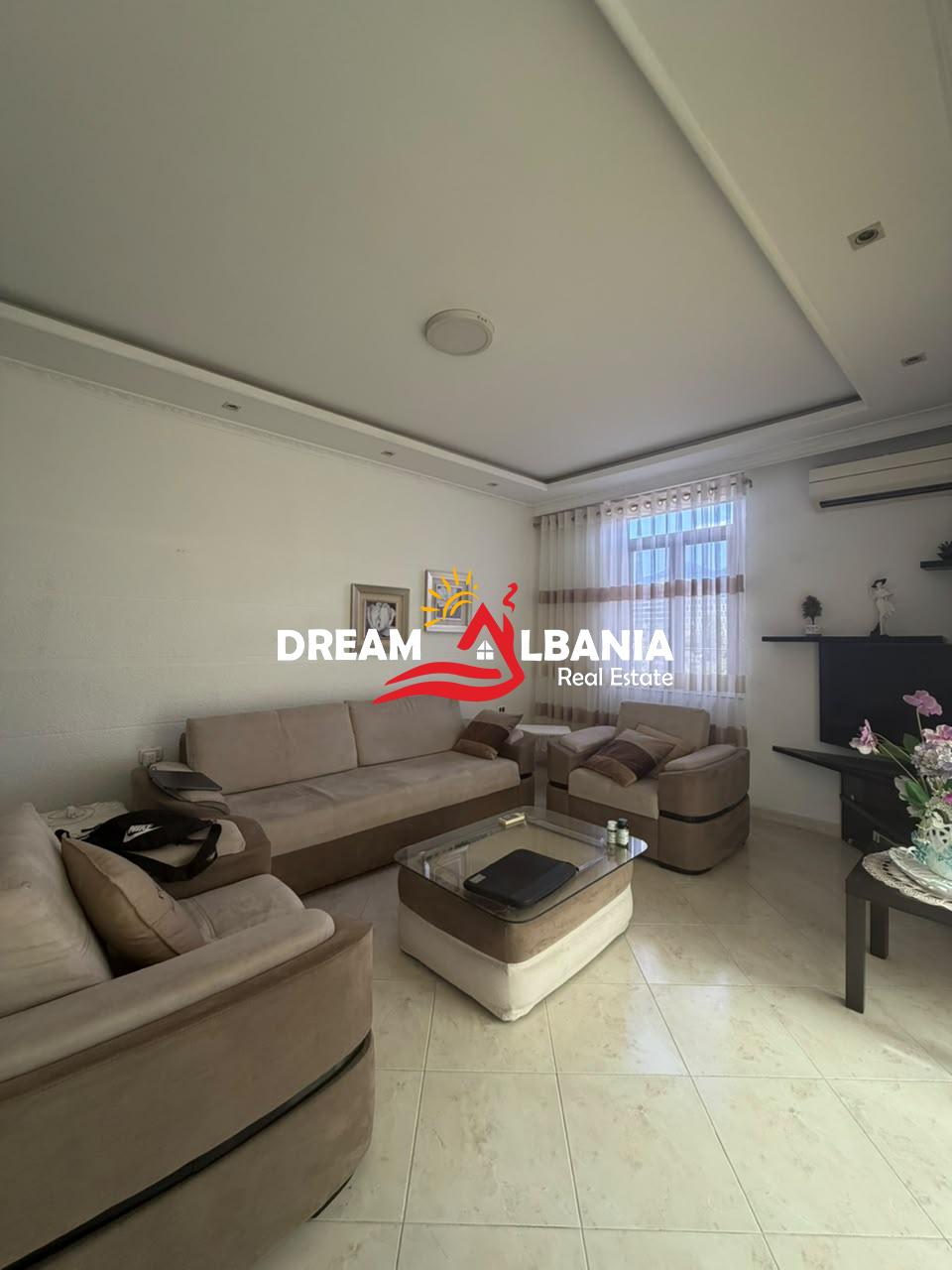 Apartament me qera 2+1+Verande tek Pallatet Agimi ne Bllok (42215615) f