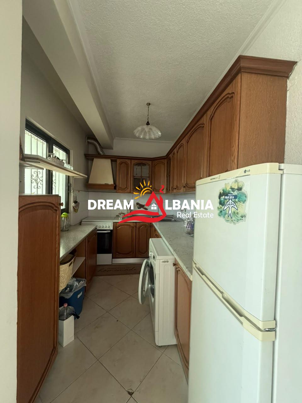 Apartament me qera 2+1+Verande tek Pallatet Agimi ne Bllok (42215615) f 2