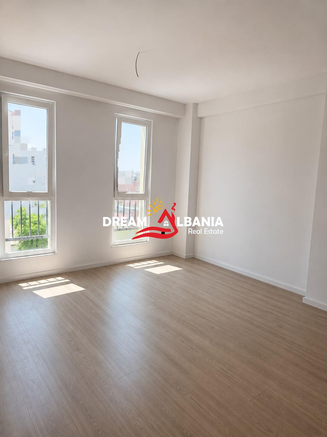 Shitet Apartament 1+1 Tek Ambasada Amerikane, afer shkolles Osman Myderizi (ID 41111611) 4