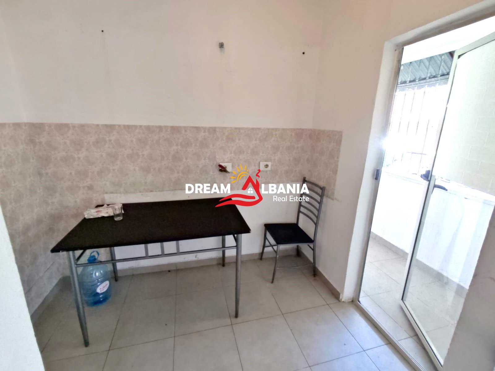 Jepet Apartament 1+1 me Qera në zonën e Xhamllikut prane Ish Venue ! ( ID 4219486 ) 2