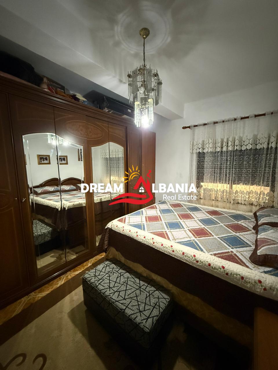 Shitet Apartament 1+1 ne Rrugen Jordan Misja ( ID 41111527) F 3