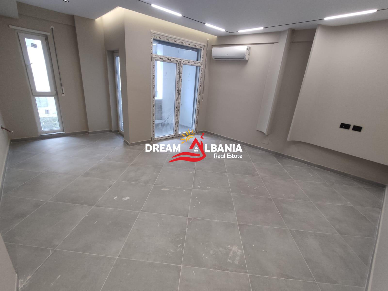Jepet Apartament 2+1+2wc me Qera ne Rrugen 5 Maji prane Concord Center ( ID 42215523 )