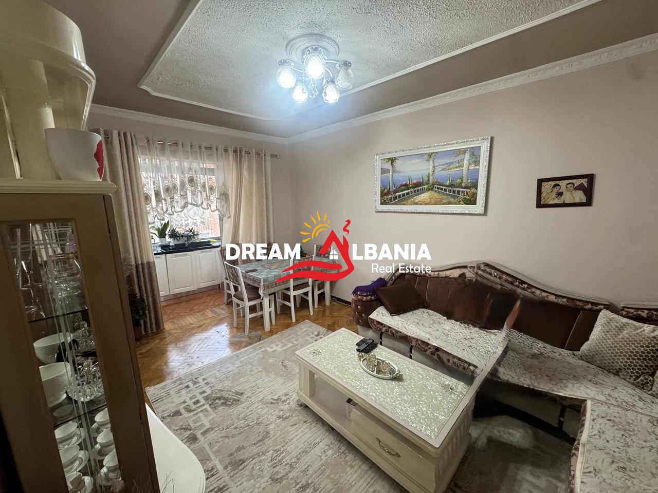 Shitet apartament 2+1 ne rrugen Myslym Shyri, Tirane (ID 4129500)