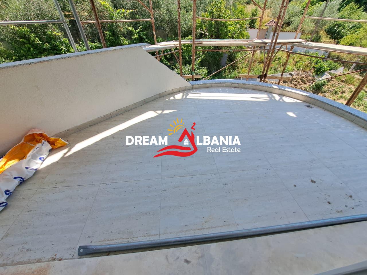 Dubleks 3+1 ne shitje tek liqeni I thate prane Radisson Hotel ne Tirane (ID 5131001) 4