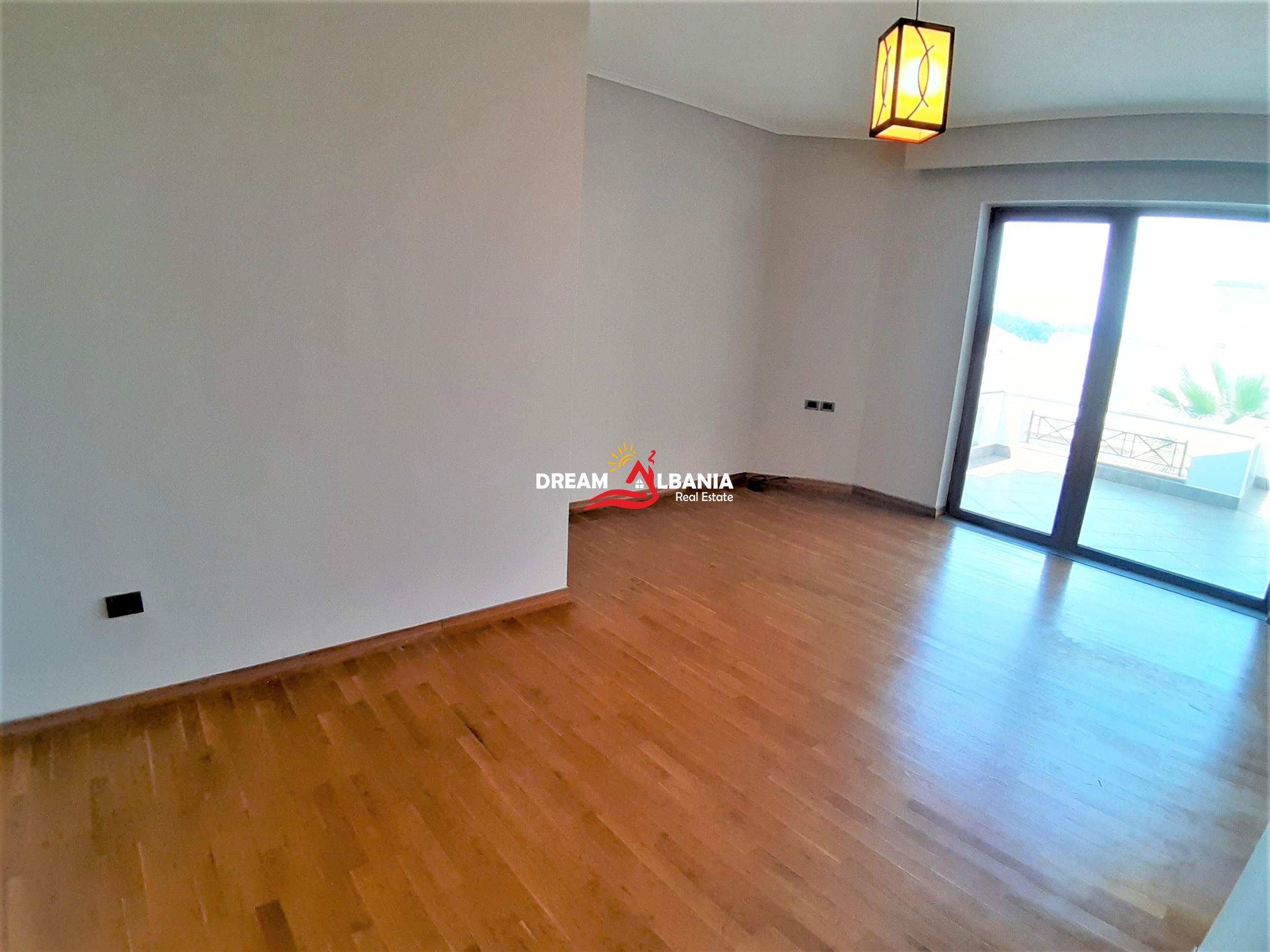 Vile ne shitje ne rrugen e Elbasanit prane vilave Gjermane ne Tirane (ID 4151047)