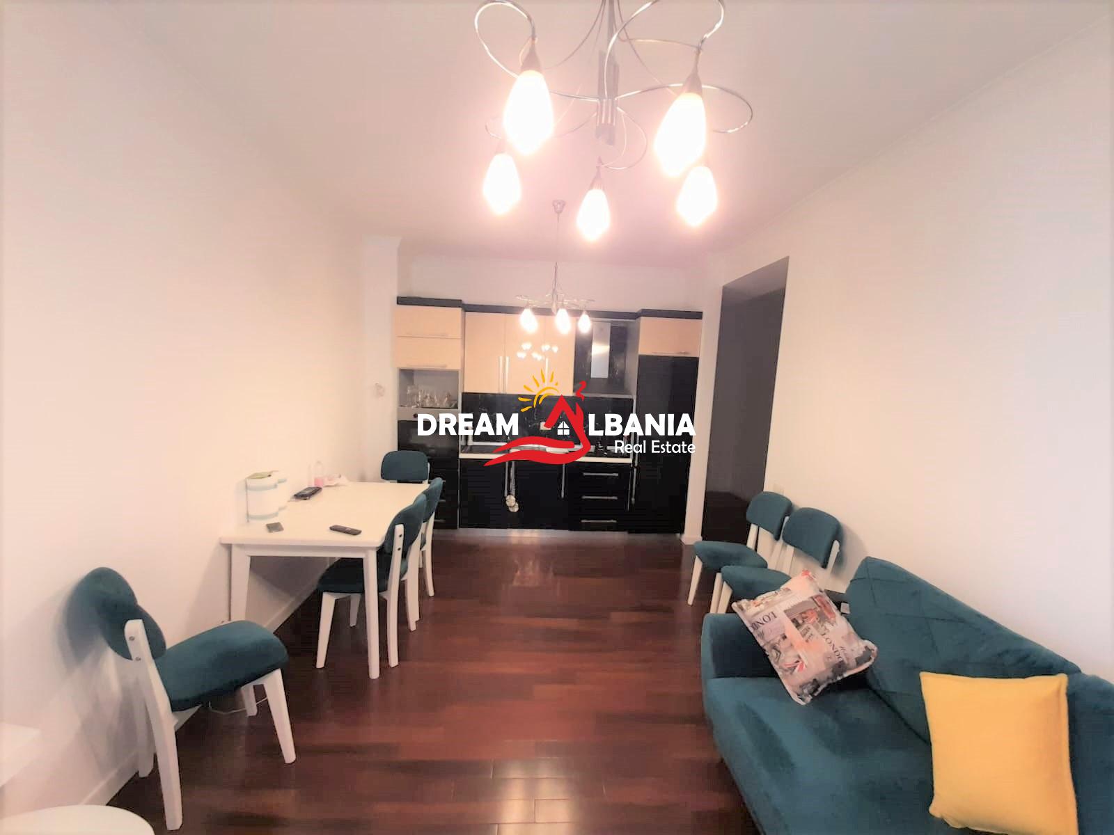 Apartament 2+1 me qera tek Zogu Zi prane Ring Center ne Tirane (ID 42211153)
