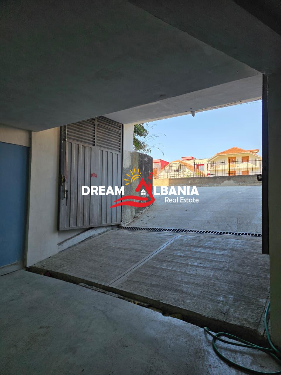 Shitet Magazinë me Zyra – Rruga Ardeno, Tiranë (4181128)