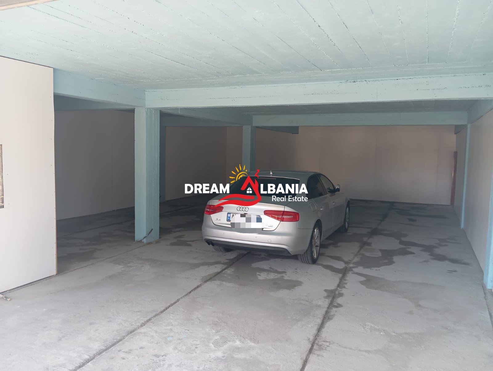 Jepet ambjent me qera me oborr ne Laknas, Tirane (ID 4281171) 2