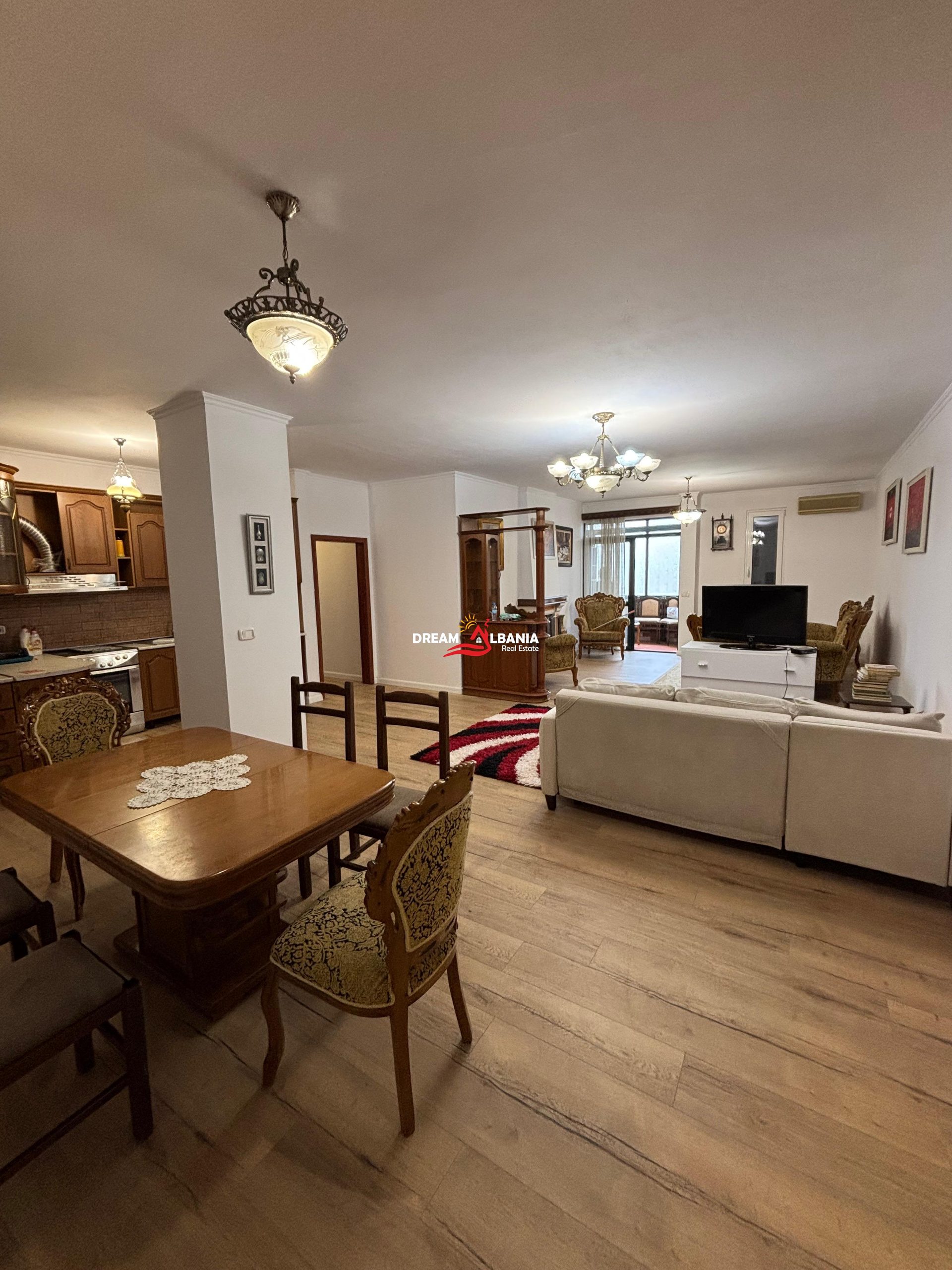 Jepet me qera apartament 3+1+2 wc+3 ballkone tek Rruga e Kavajës, Tirane (ID4231499) 2