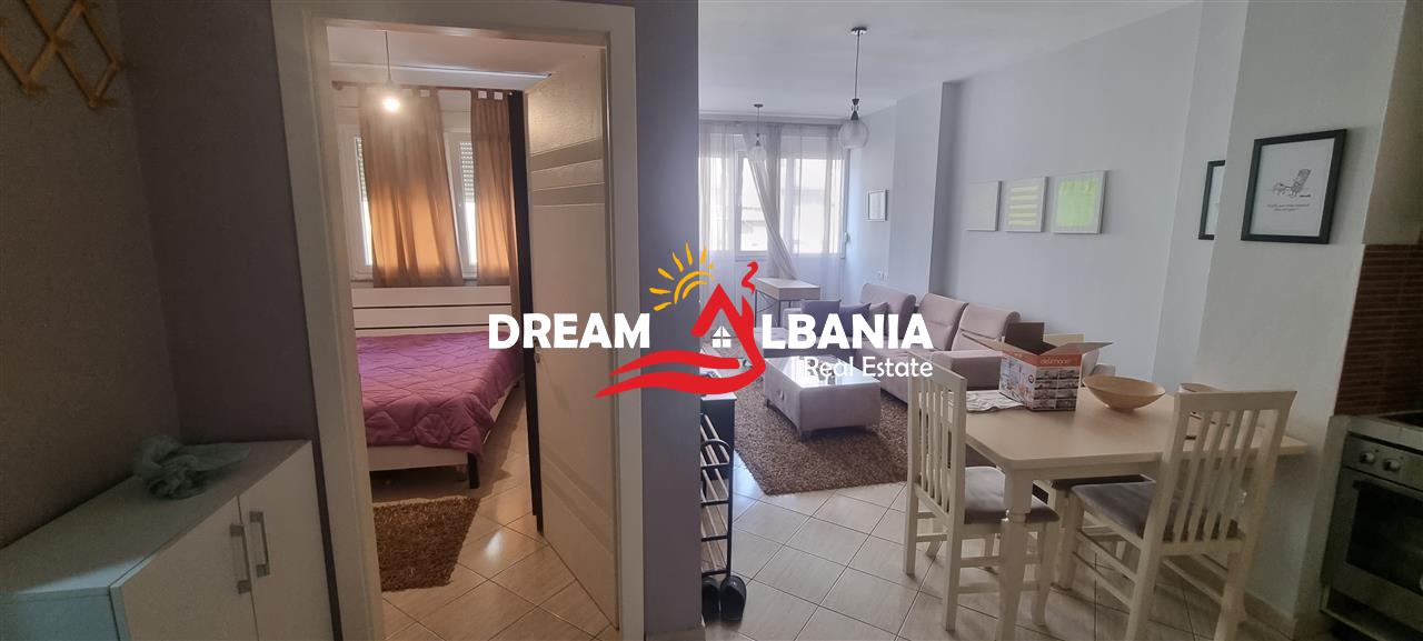 Jepet Apartament 1+1 me qera Tek Medreseja, rruga Riza Cerova (ID 42115635) 4