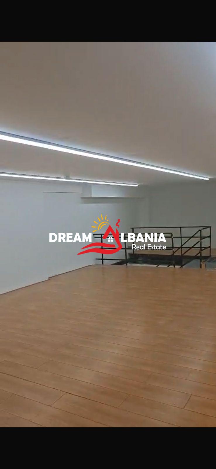 Jepet dyqan dublex me qera ne rrugen Islam Alla, Tirane (ID 42711089) 3