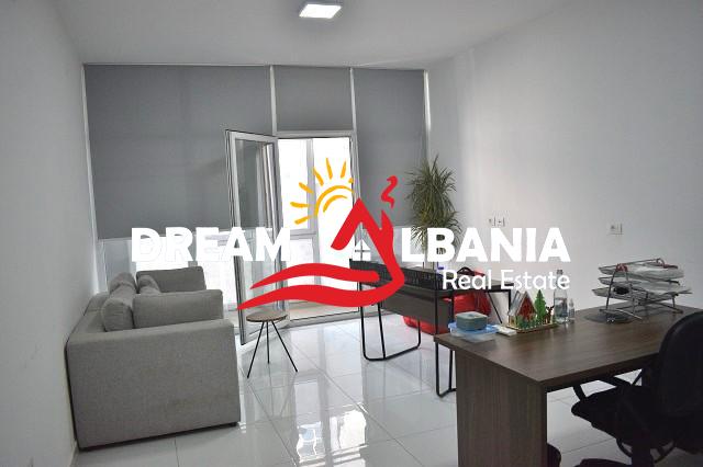 Zyre me qera tek Komuna Parisit, Kompleksi Kika 2 ne Tirane (ID 4261600)