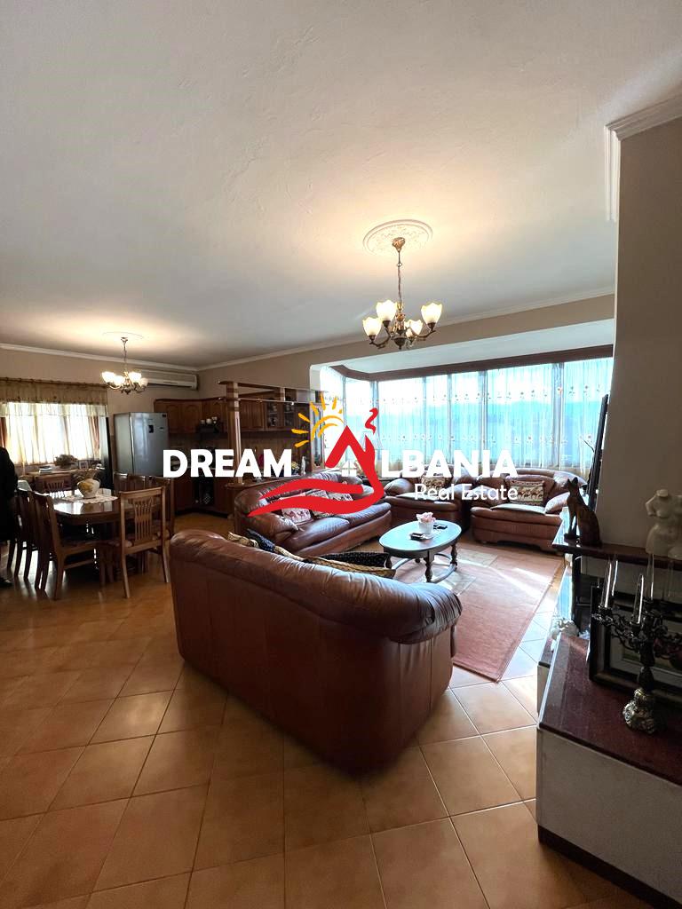 Shitet Apartament 2+1+Verande ne Laprake prane Kupoles, Tirane ID (41211464) 2