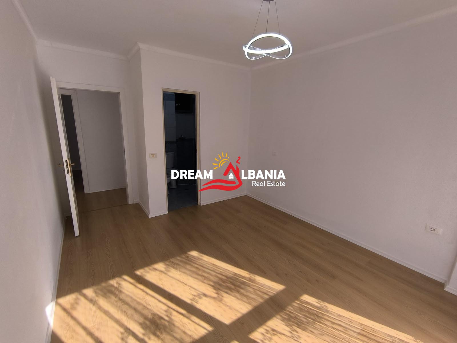 Shitet Apartament 2+1 prane Restorant Freskut, Tirane (ID 41212273)