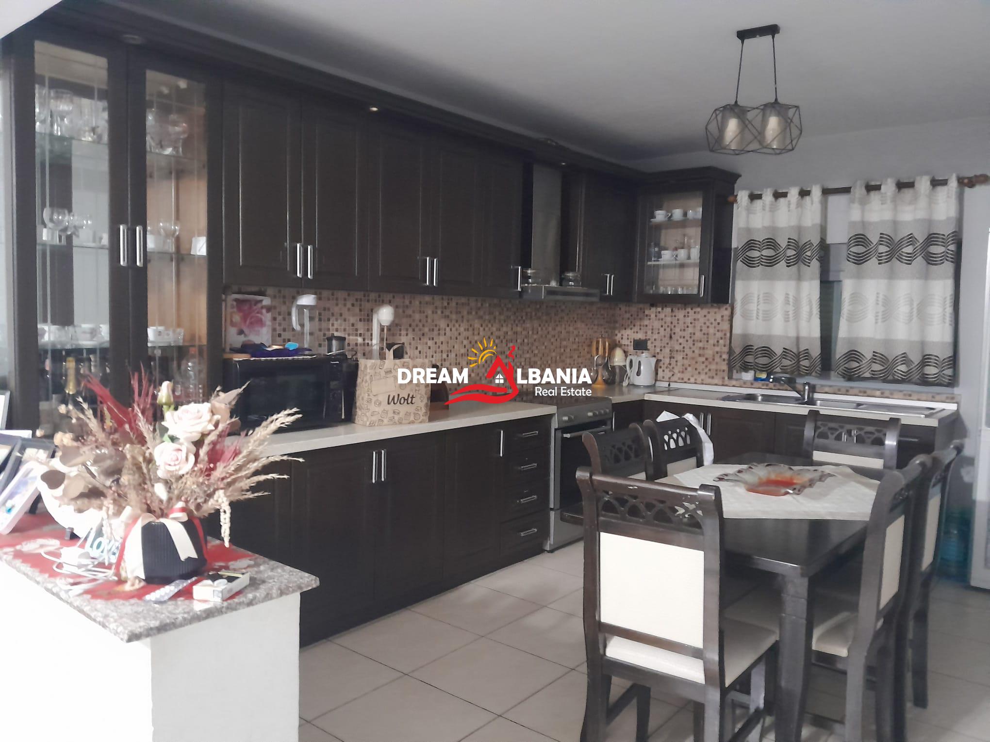 Jepet me qera shtepi private në Laprake, Tirane (ID 4231496) 2