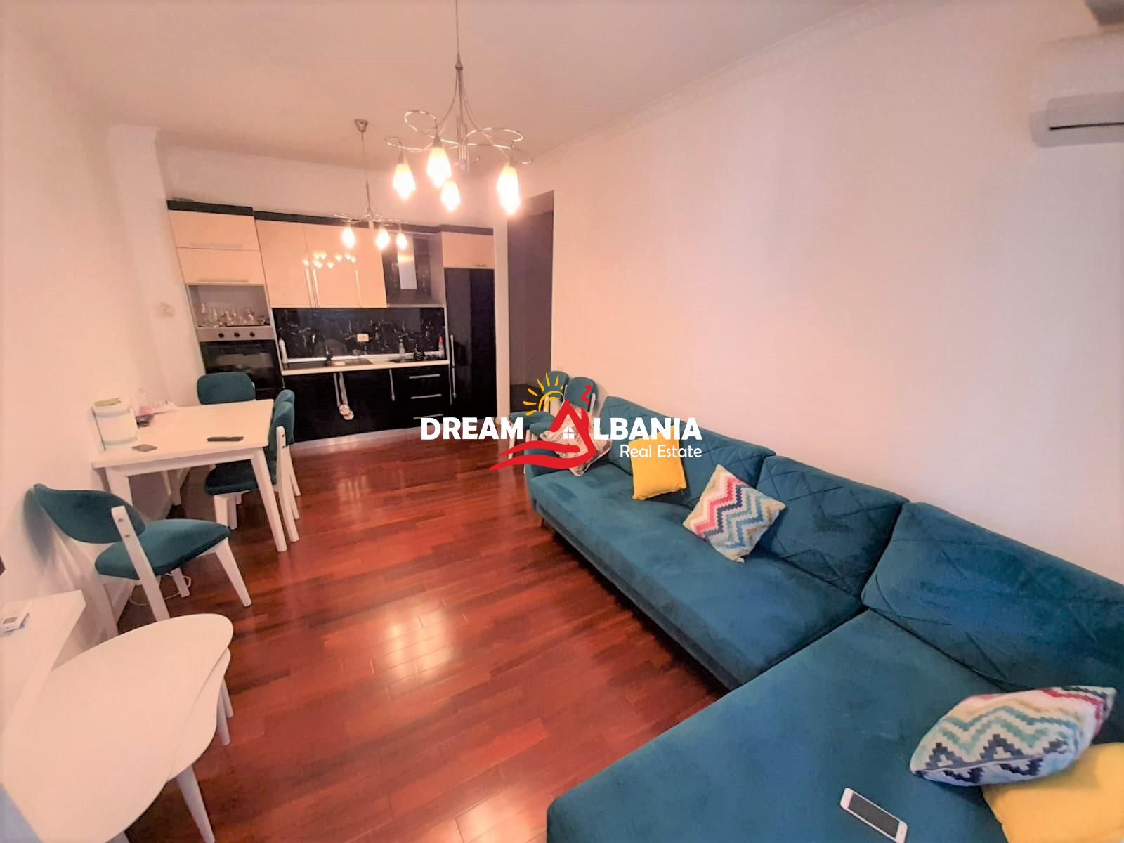 Apartament 2+1 me qera tek Zogu Zi prane Ring Center ne Tirane (ID 42211153)