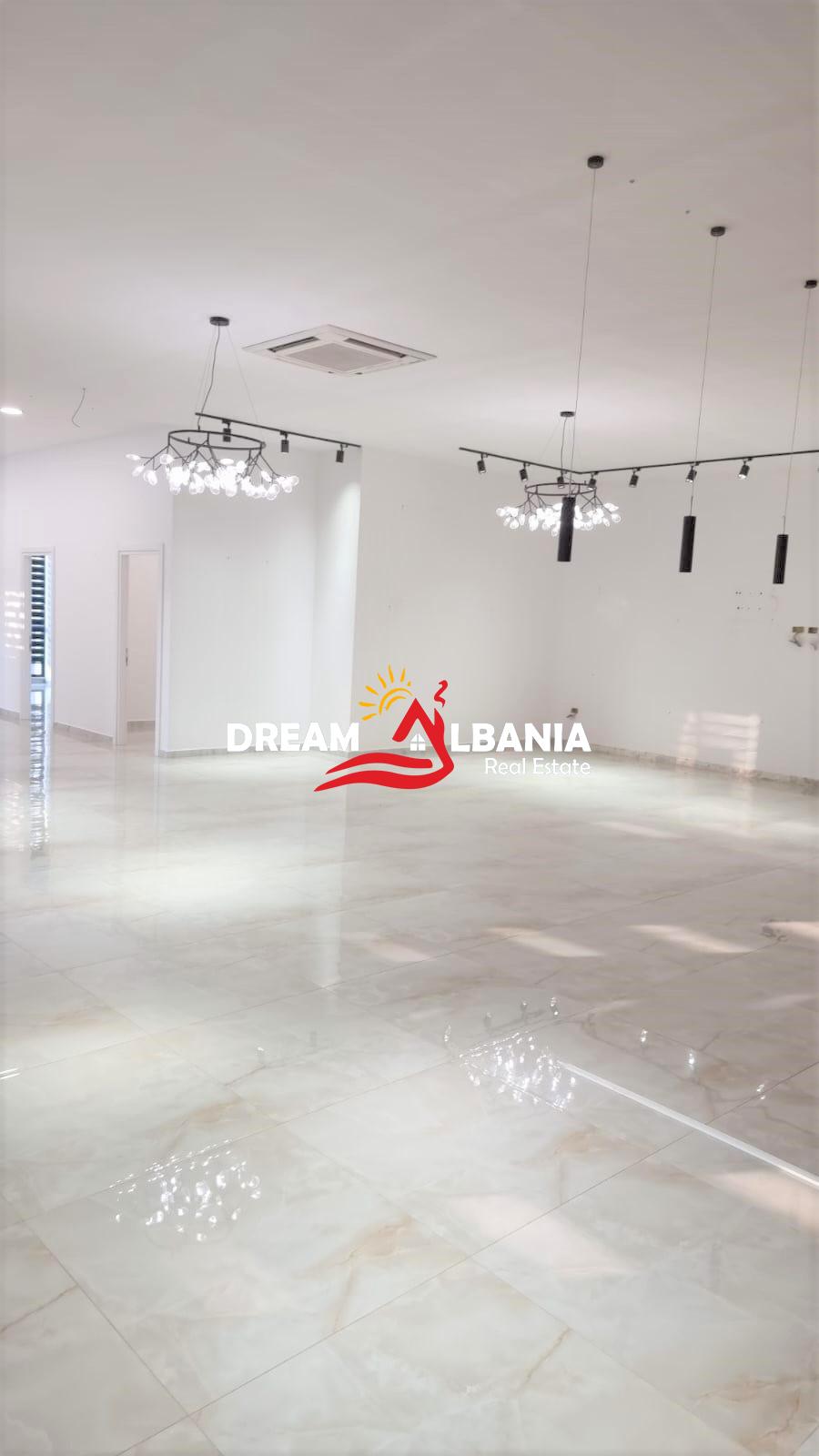 Jepet me qera ambient Biznesi tek Farmacia 10, ne rrugen e Dibres (ID 4261935) 2